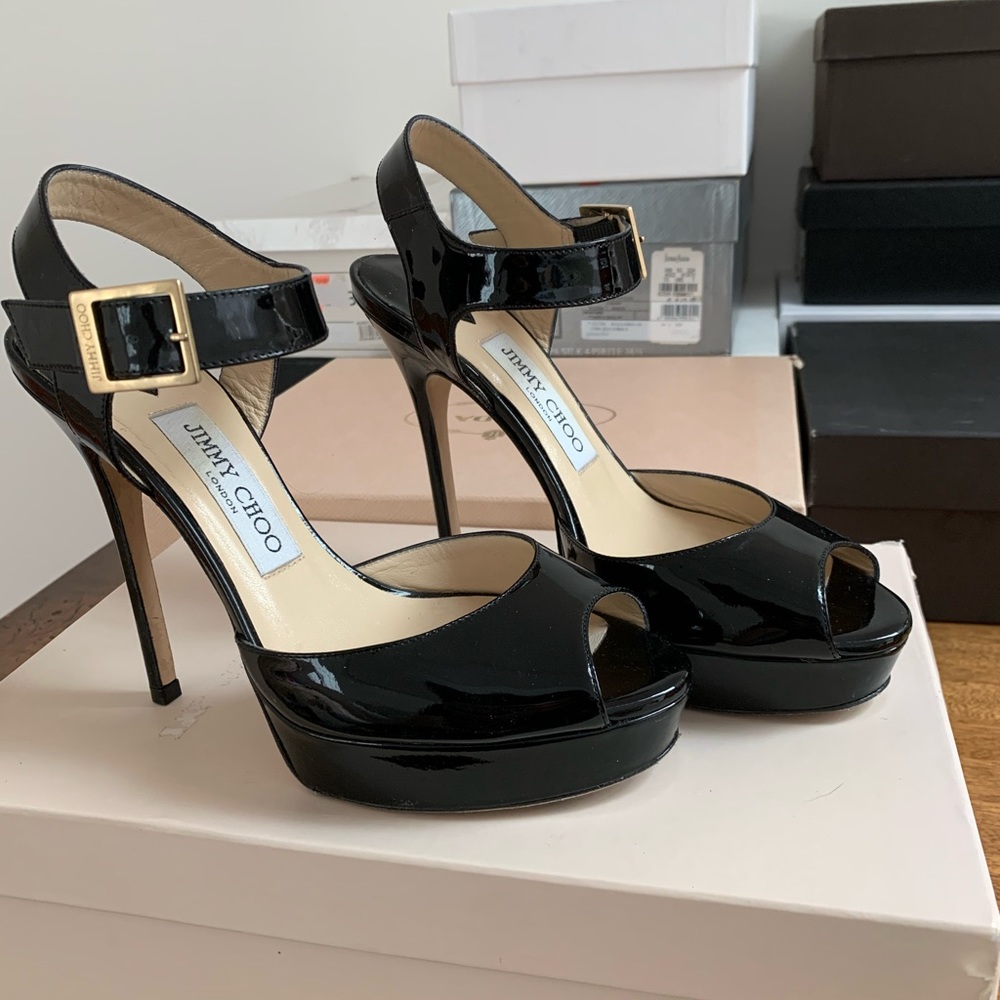 Jimmy Choo Black leather pumps
